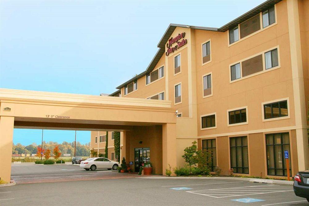 Hampton Inn & Suites Burlington Exterior foto