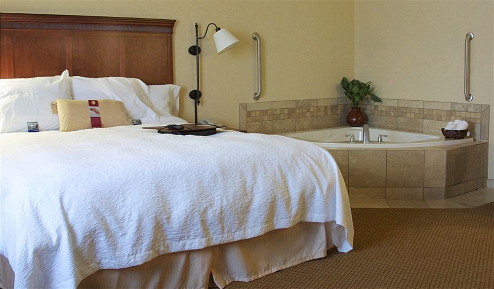 Hampton Inn & Suites Burlington Quarto foto