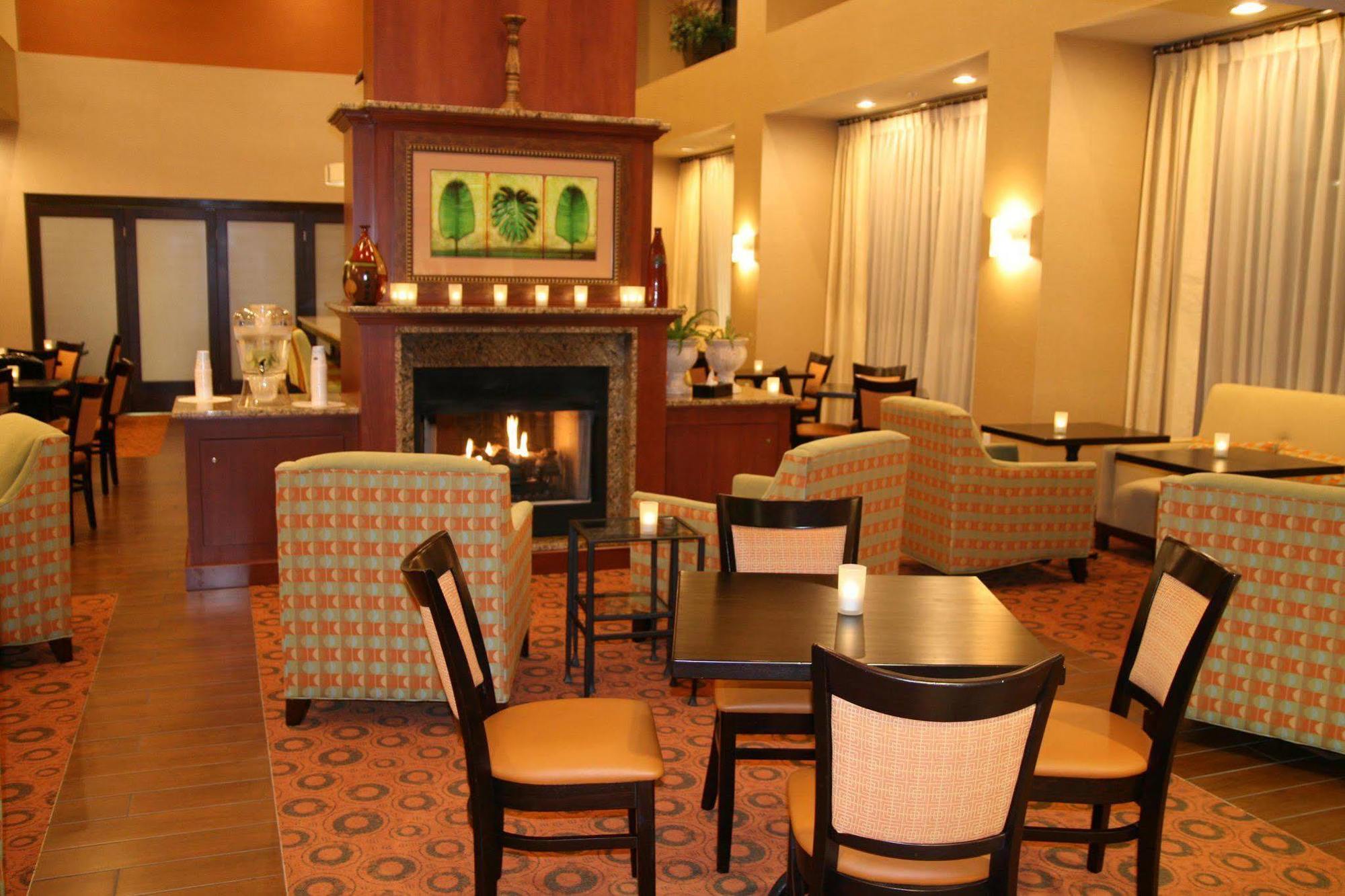 Hampton Inn & Suites Burlington Exterior foto